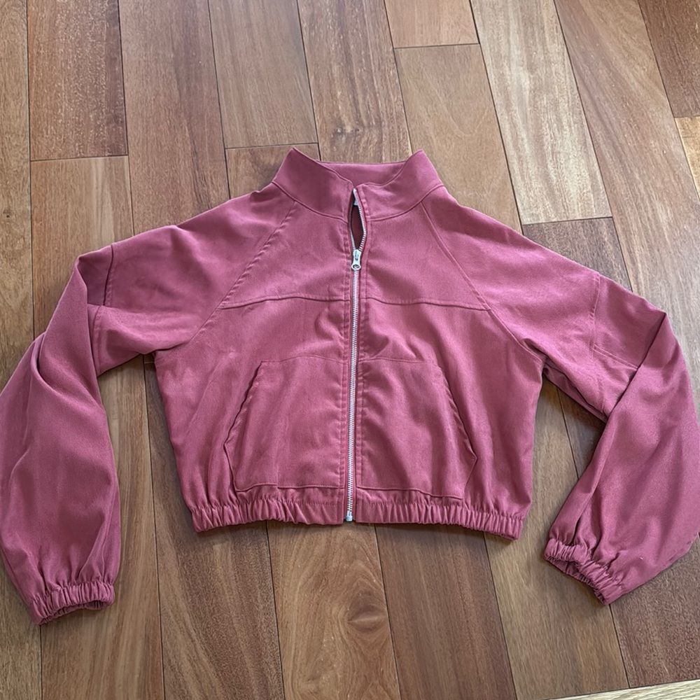 ROMWE Raspberry Cropped Bomber Zip Up Jacker Size S